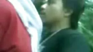 డబుల్ అంగ ఫకింగ్, తల నుండి కాలి తెలుగు సెక్స్ వీడియోస్ లైవ్ వరకు ముద్దాడుతాడు మరియు స్పెర్మ్ తో తినిపించాడు